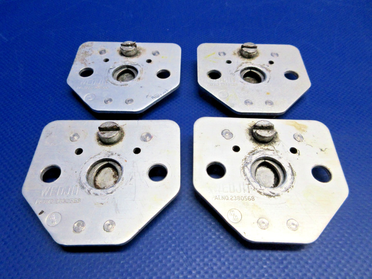 Cessna 310 / 310I Wedjit Cabin Seat Plate P/N 295409 LOT OF 4 (0326-819)0