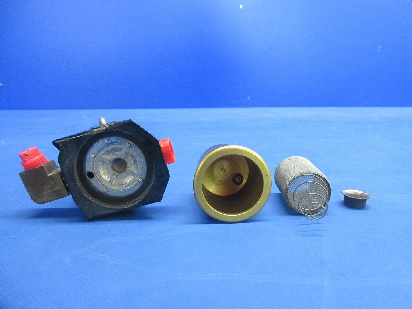 Piper PA-20 Pacer Fuel Strainer P/N 14330-002 (1024-753)