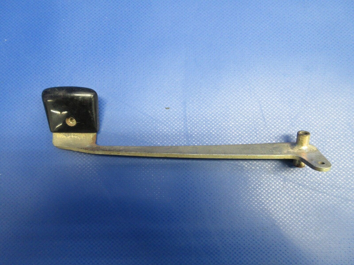 Piper Cabin Door Interior Handle P/N 79515-13 (0324-1232)
