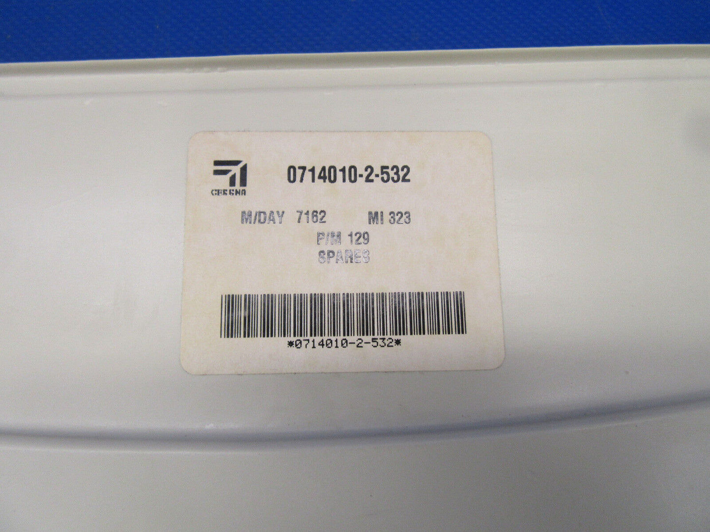 Cessna Seat Bottom Trim Cream Plastic P/N 0714010-2-532 (0518-251)