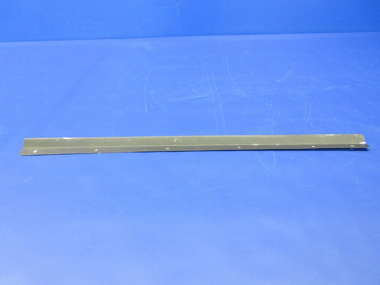 Piper PA-28-181 Pilot Center Window Retainer Bottom & Sides 76264-00 (1224-2043)