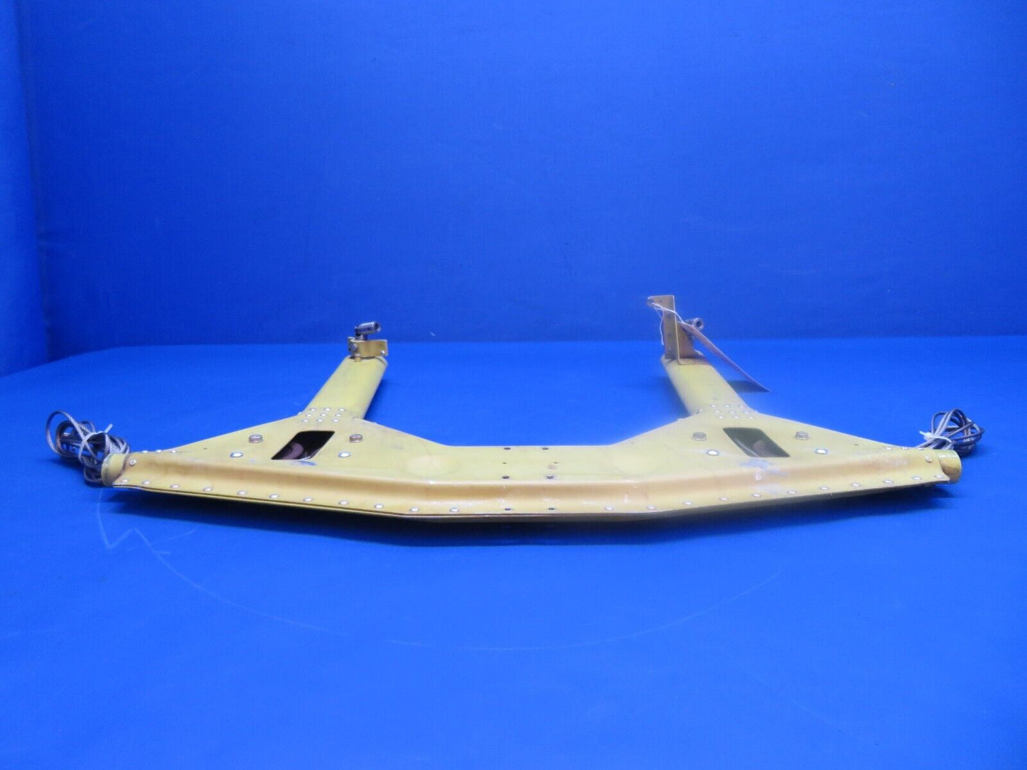 Lake LA-4-200 Control Column Assy P/N 2-7102-147, 2-7137-15 (1222-760)