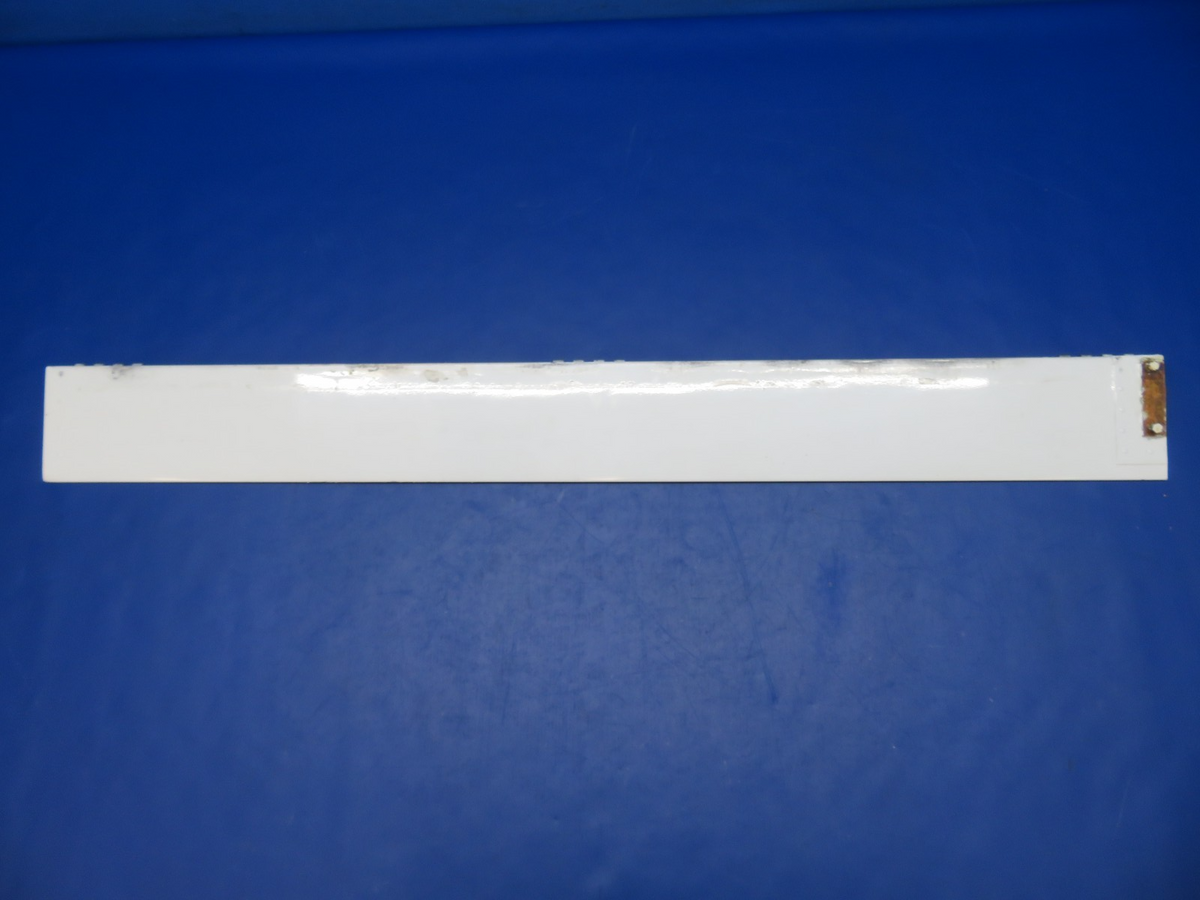 Piper PA-28-235 Cherokee Stabilator Right Hand Trim Tab P/N 63585-01 (0926-417)2