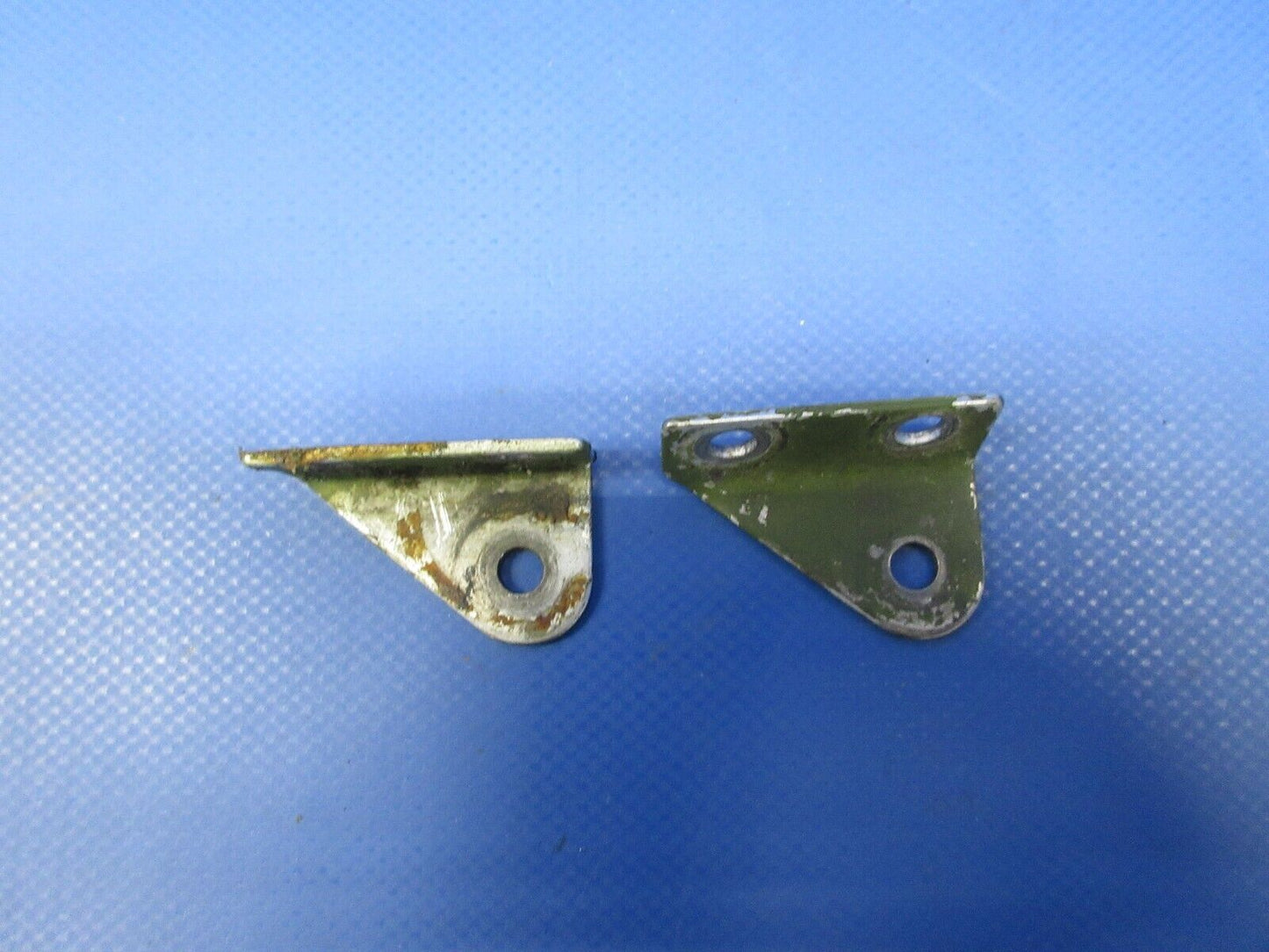 Cessna 180 Pilot Side Seat Belt Fitting INBD & OTBD P/N 0510205-7 (0524-1387)