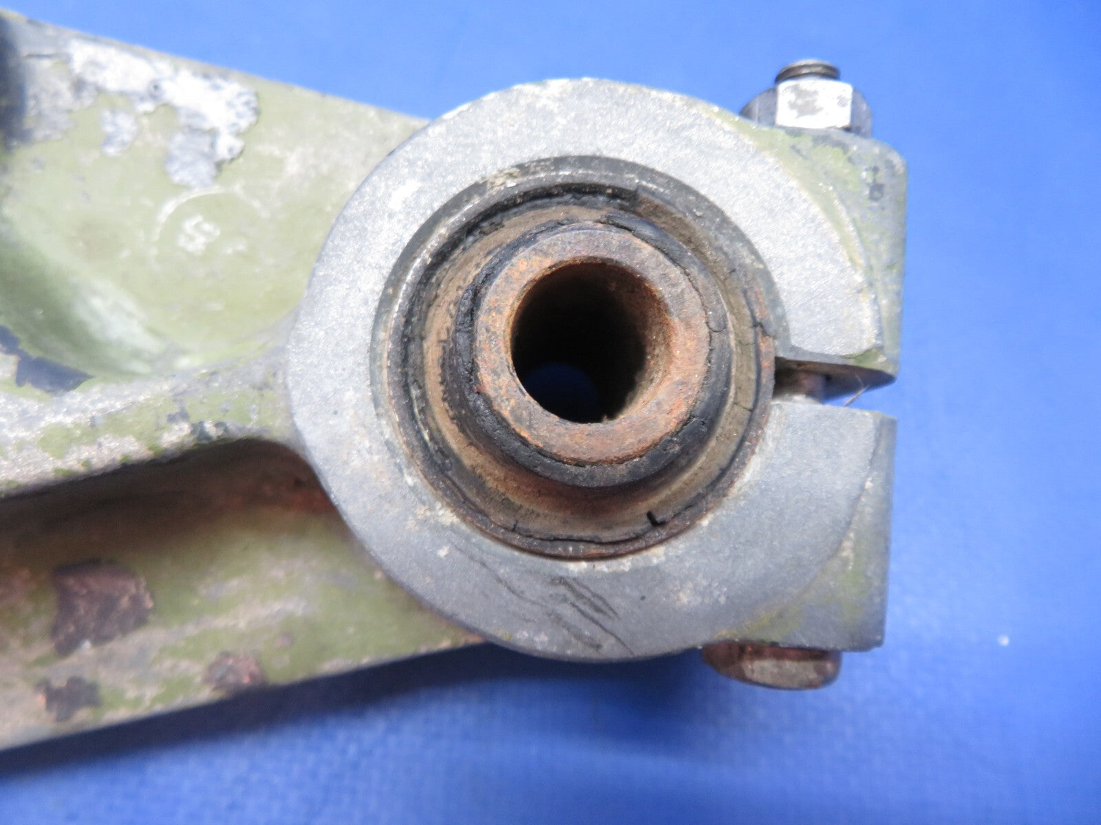 Continental C-145 / O-300 P/N 40044 RH AFT or LH FWD P/N 40044 (0723-539)10