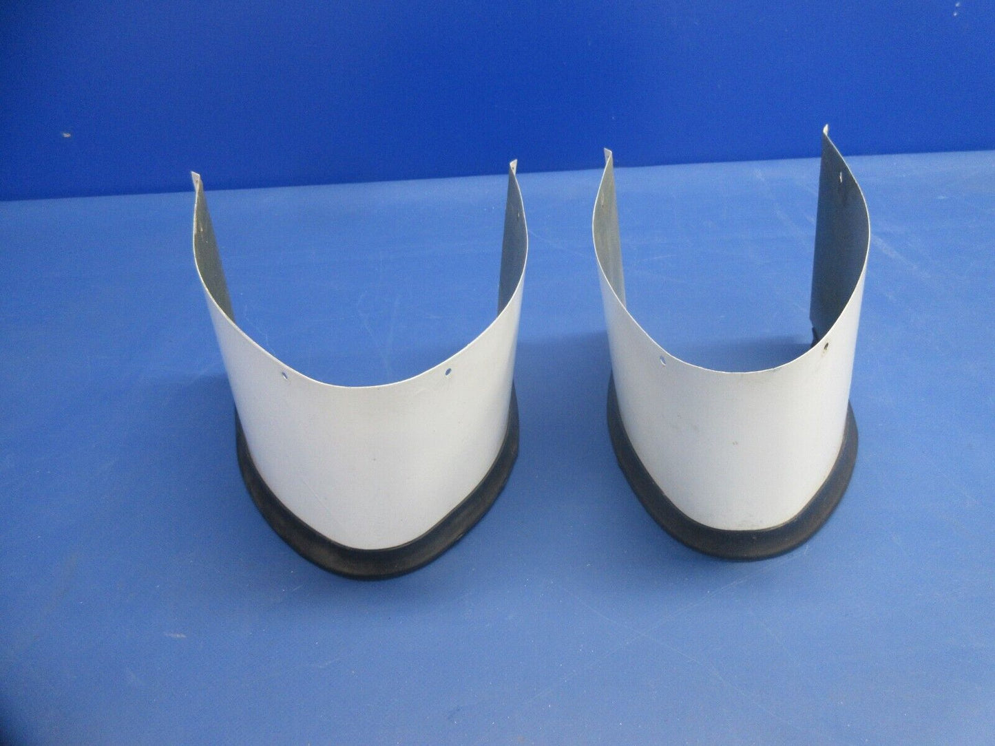 Beech C23 Sundowner Main Gear Fairing LH & RH P/N 169-810014-1 & -2 (0724-939)