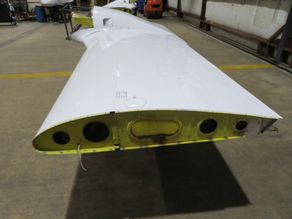 1960 Piper PA-23-250 Aztec LH Wing P/N 16170-00 (0324-94)