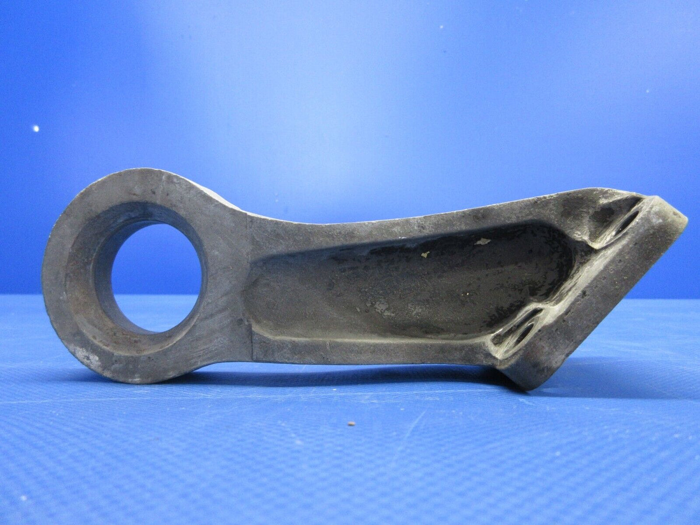 Continental Engine Mount Bracket P/N 40760 (0424-1117)