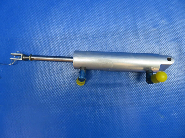 Piper PA-24-180 Comanche Brake Master Cylinder 21303-00 OVERHAULED (0424-1703)