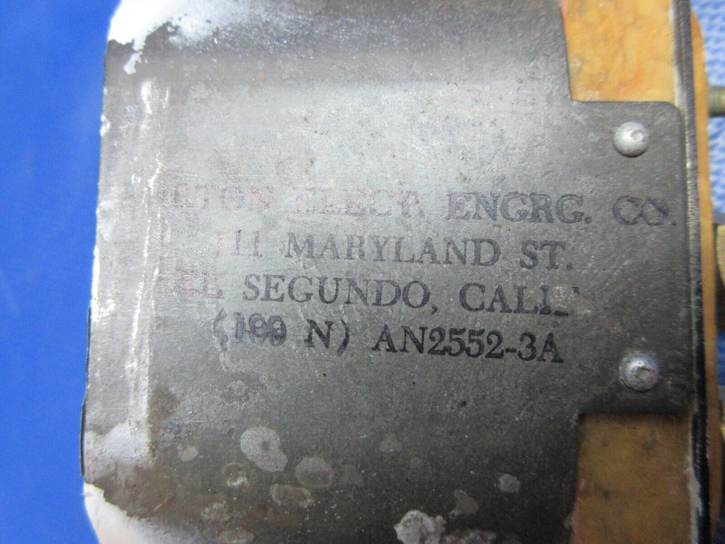 Bellanca 17-31A Burton Electric Power Receptacle P/N AN2552-3A TESTED(1024-1208)