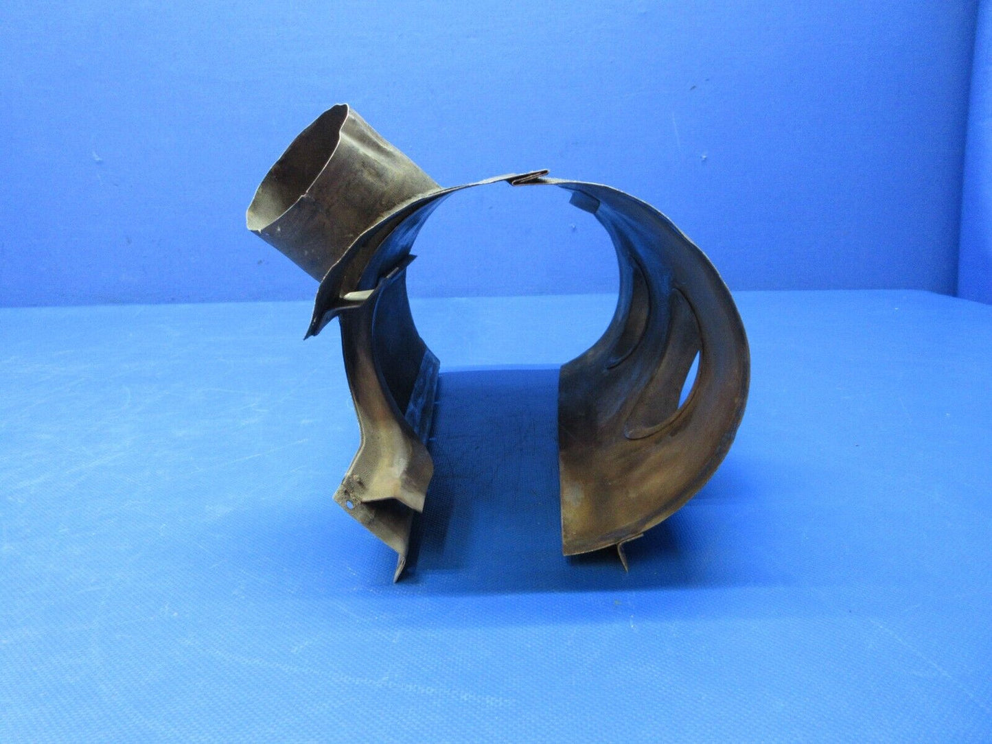 Cessna 172 w/ Lycoming Exhaust Shroud P/N 0554001-3 (0624-1302)