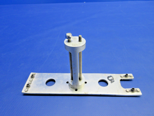 Vans RV-12 LH Outer Wheel Pant Bracket (0526-796)0