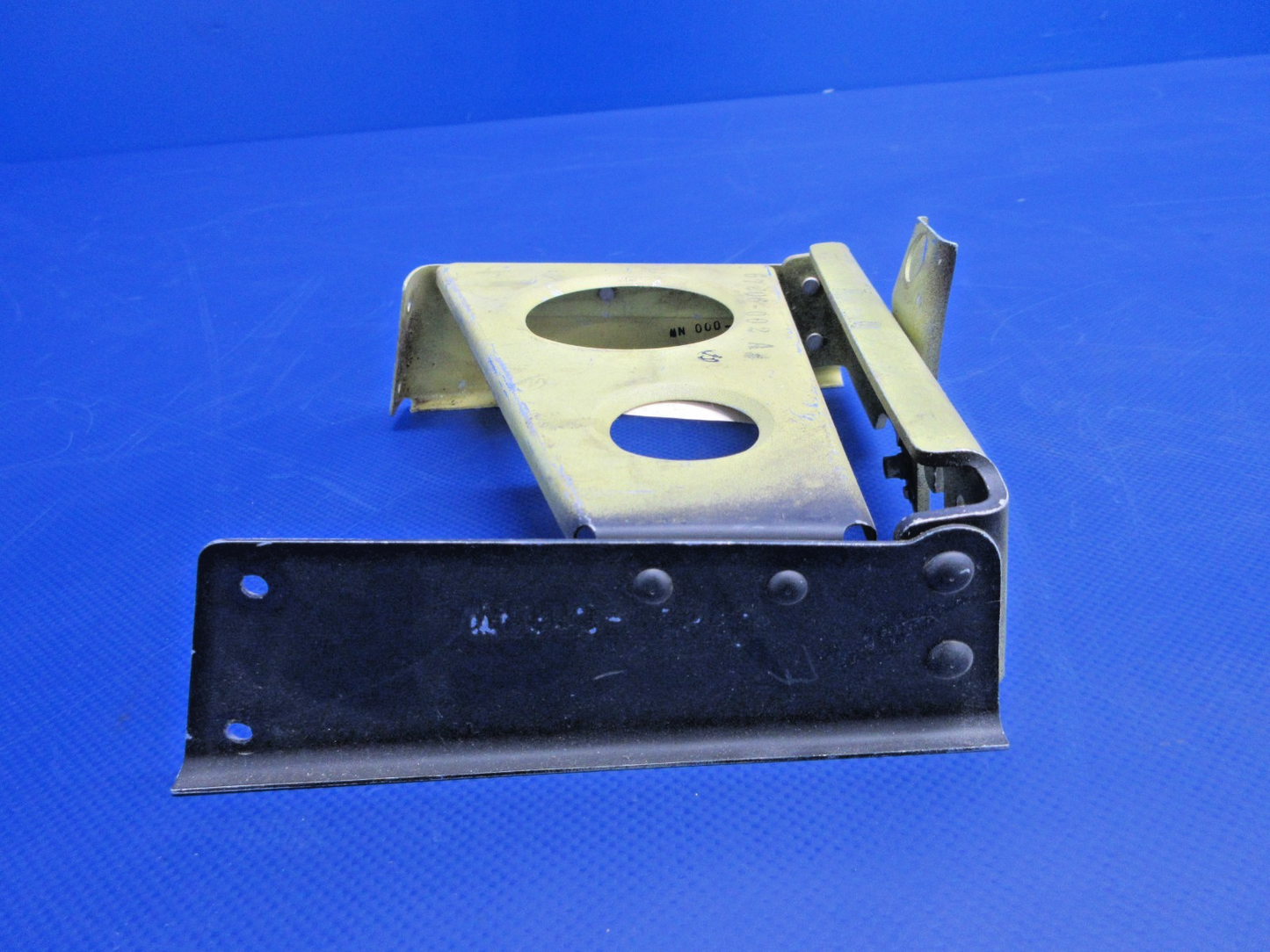 Piper PA-28 / -28R Throttle Control Quadrant Bracket P/N 67224-02 NOS (0426-732)7