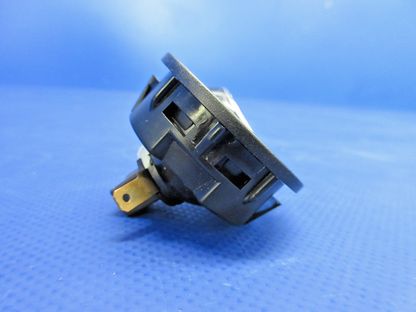 Cirrus SR22 Overhead Swivel Light & Switch Set P/N 50491-002 (0926-778)10