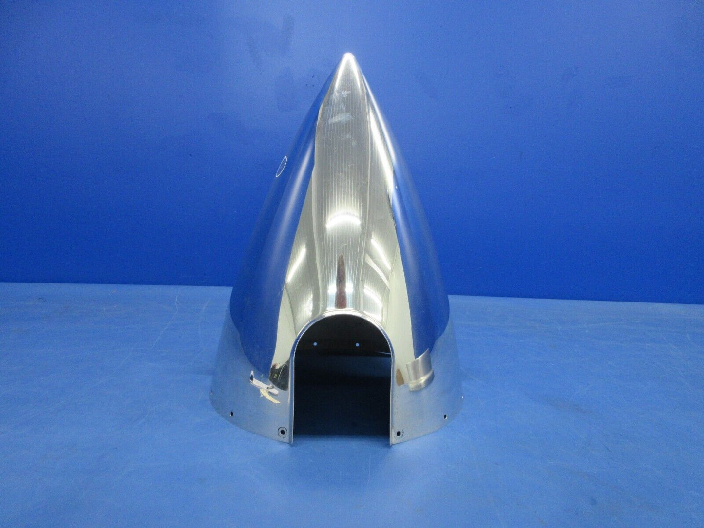 McCauley 3-Blade Propeller Spinner & Bulkhead P/N D6612-A (1024-2144)