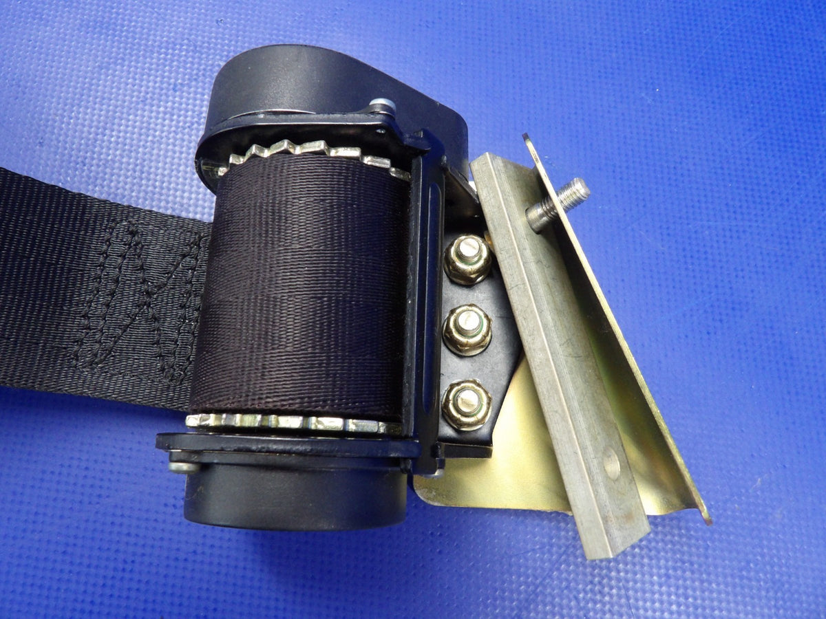 Cirrus SR22 AmSafe Retractable Seat Belt P/N 4089-1-011-2396 (0926-1212)5
