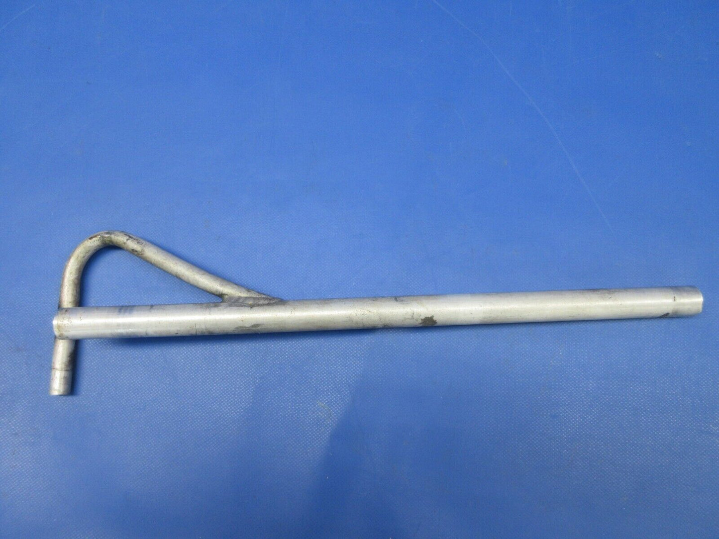 Piper PA-23-250 Aztec Engine Breather Tube Assy P/N 16637-00 (0624-868)