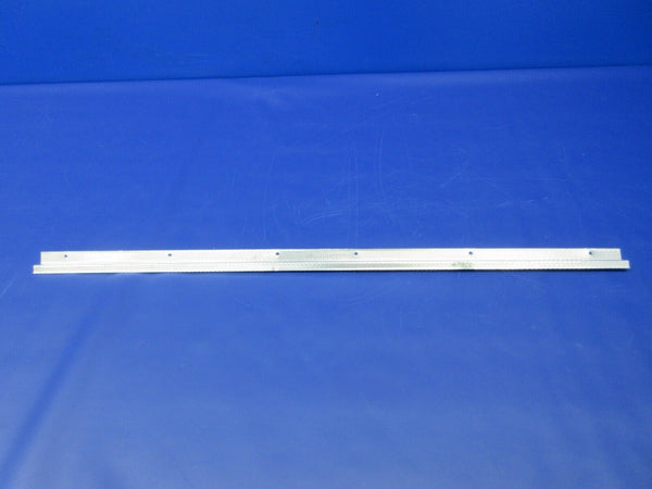 1996 Piper PA-28-181 Archer III Floor Trim Strip P/N 99143-00 (1224-2036)