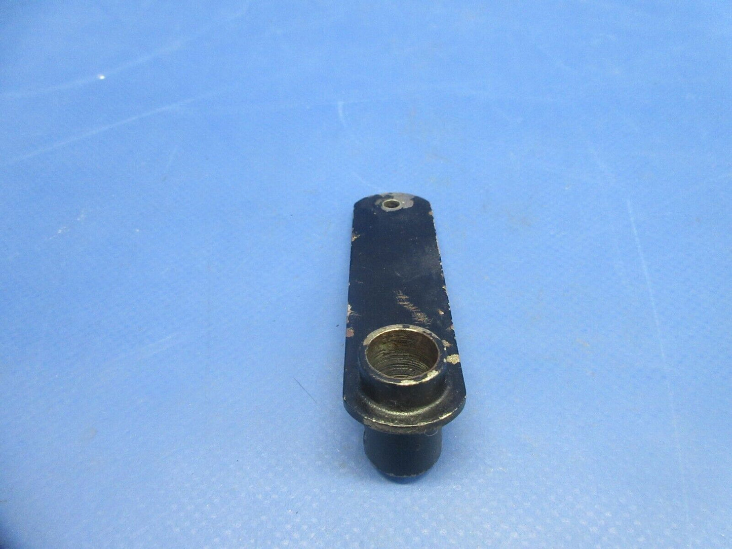 Piper PA-32RT-300T Lance II Fuel Selector Control Arm Assy 69092-02 (0924-878)