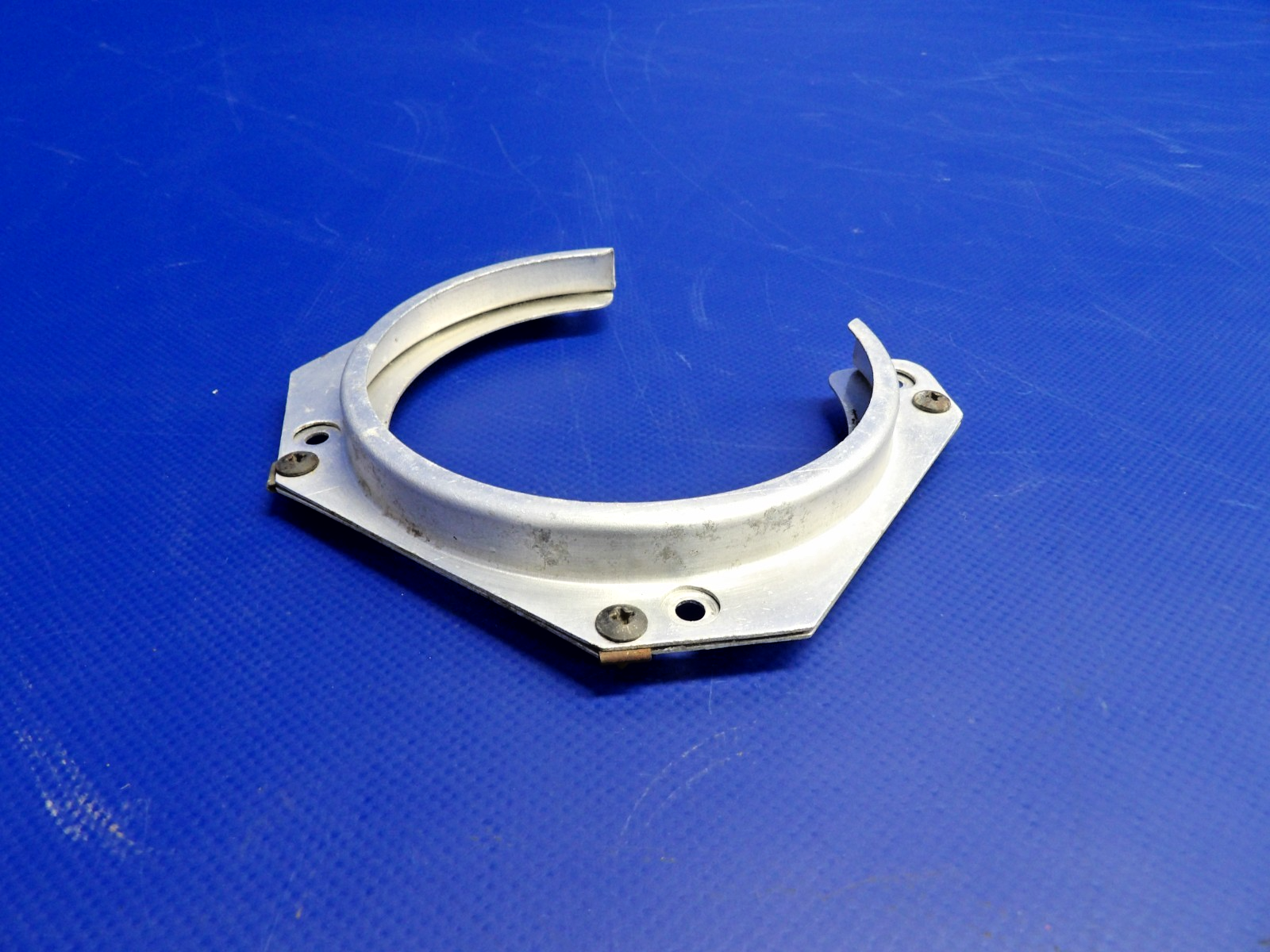 Cessna 172G Landing Light Channel Bracket P/N 0423542-6 LOT OF 2 (0326-12074