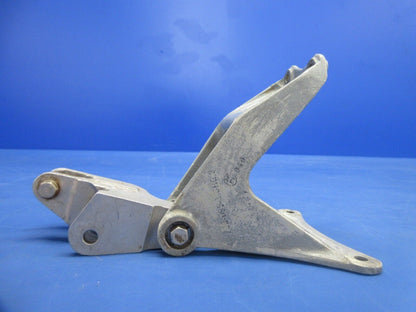 Bell 47J-2 Helicopter Cyclic Control Support & Lever P/N 47-729-099-1 (1124-921)