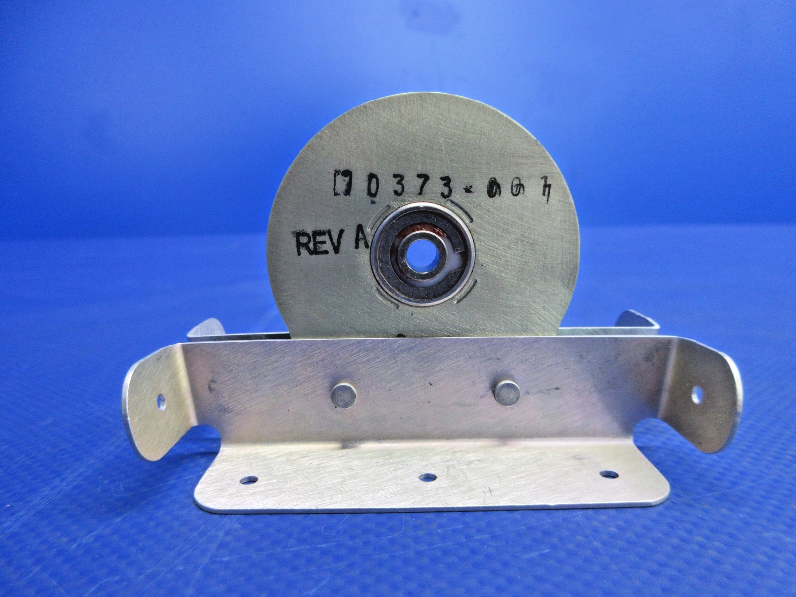 Cirrus Rudder Hinge P/N 20365-951 NOS (0326-985)1