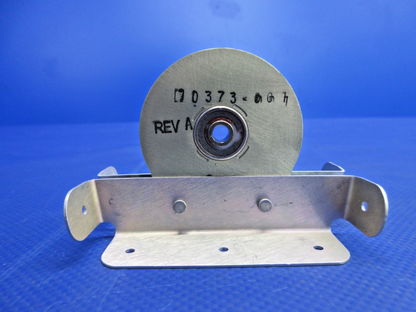 Cirrus Rudder Hinge P/N 20365-951 NOS (0326-985)1