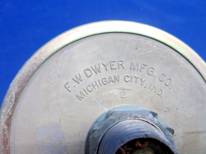 Beech 76 Duchess Dwyer Differential Pressure Switch (0626-716)2