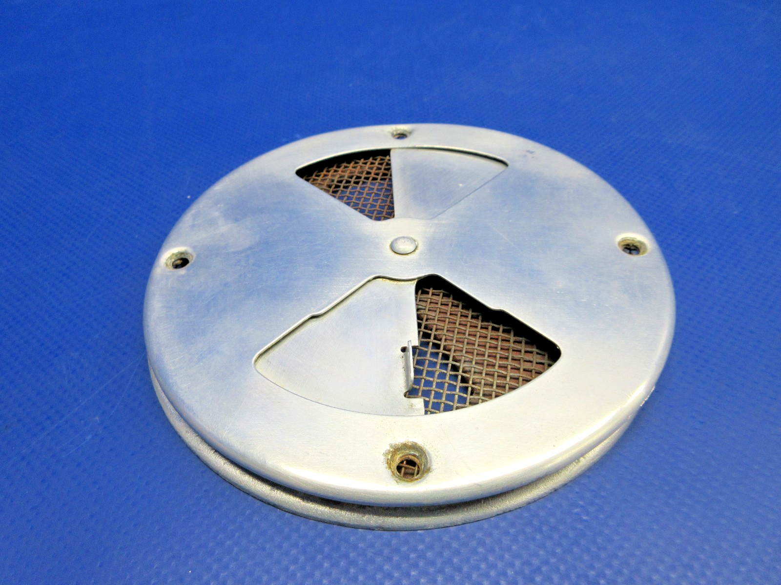 Beech 95 /D95A Travel Air Cabin Exhaust Valve Shutter P/N 96-550015-9 (0326-780)11