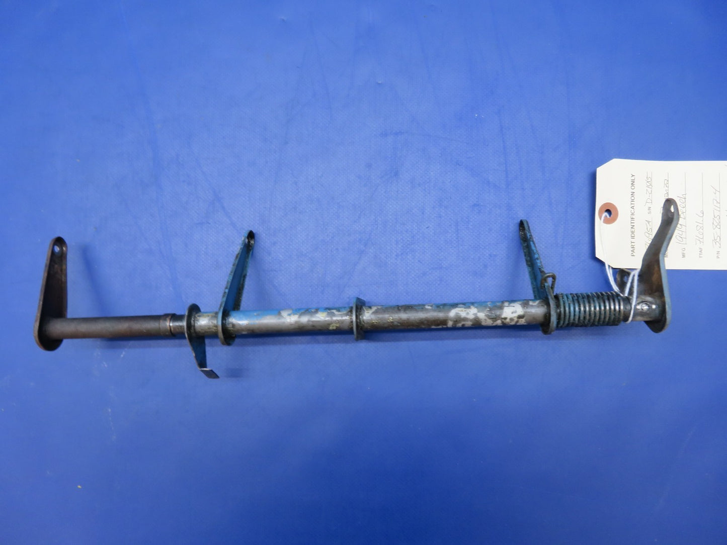 Beech A35 Bonanza Nose Wheel Door Actuator Shaft P/N 35-825117-4 (0726-452)5