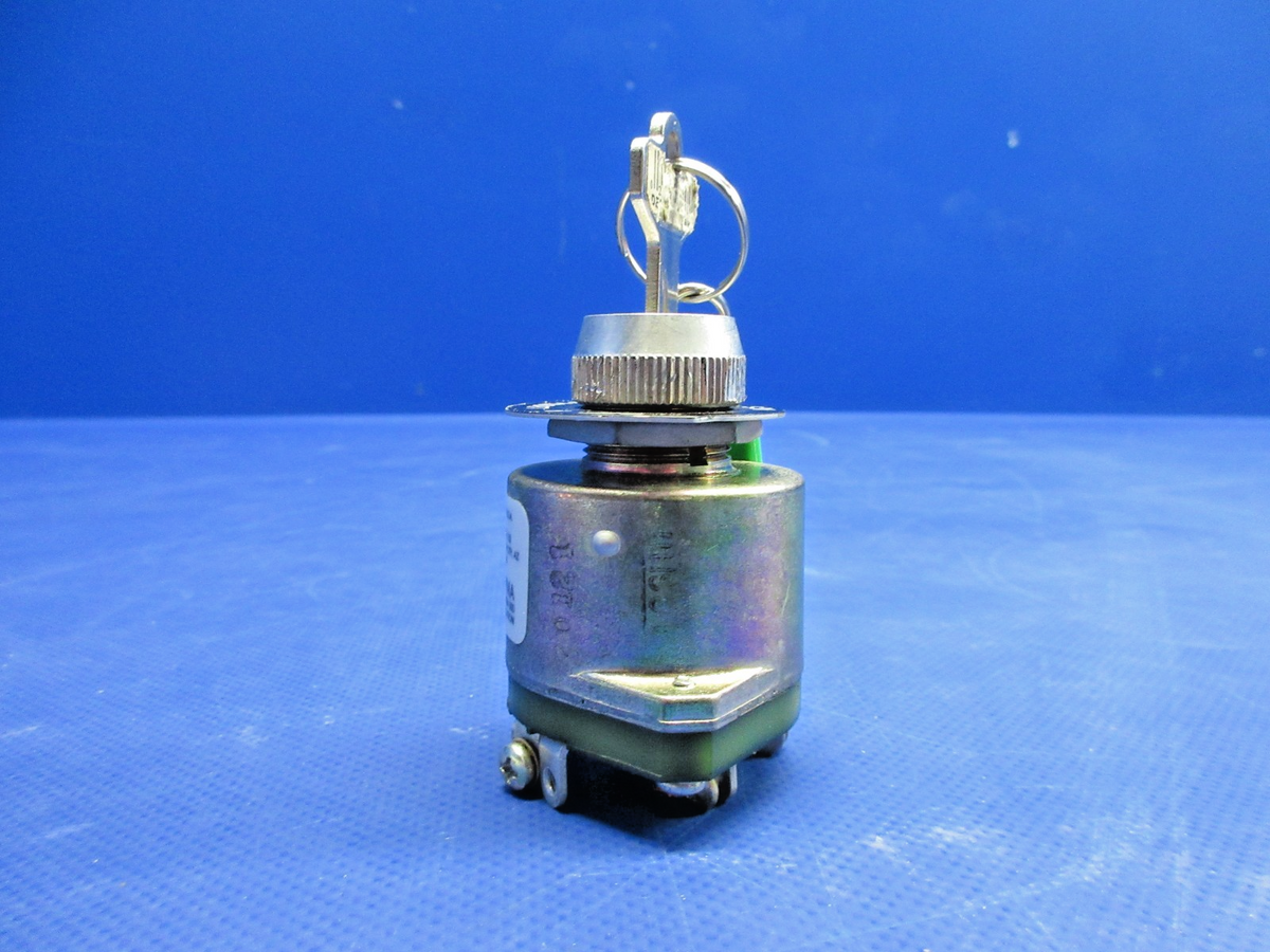 Cirrus SR22 ACS Products Ignition Switch w/Key P/N A-510-2 (0926-782)3