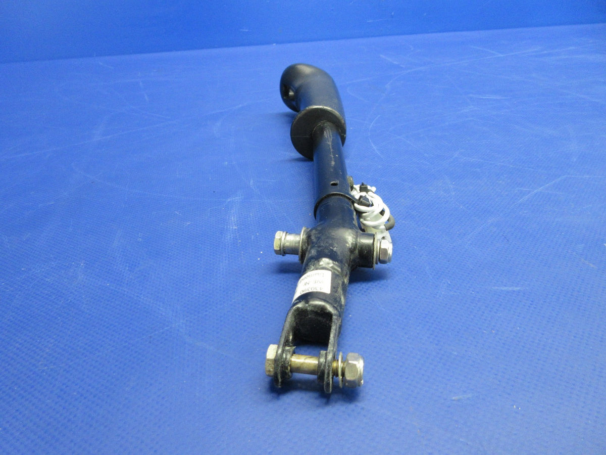 Diamond DA-40 Control Stick P/N DA4-2703-11-00 (0926-900)5