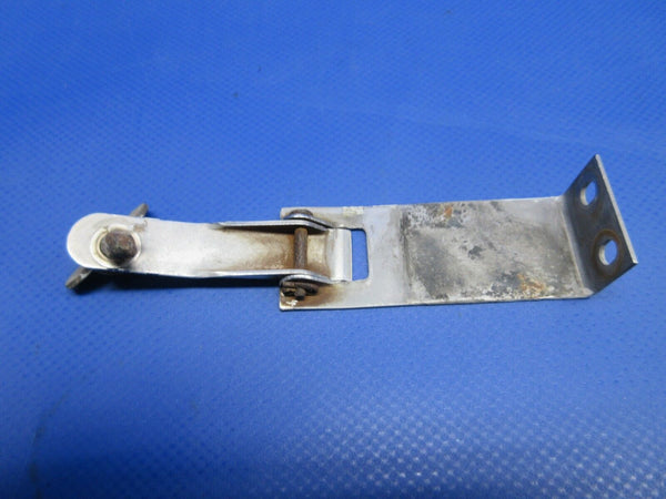 Piper PA38-112 Tomahawk Cowl Latch Assembly P/N 77712-02 (0324-1220)