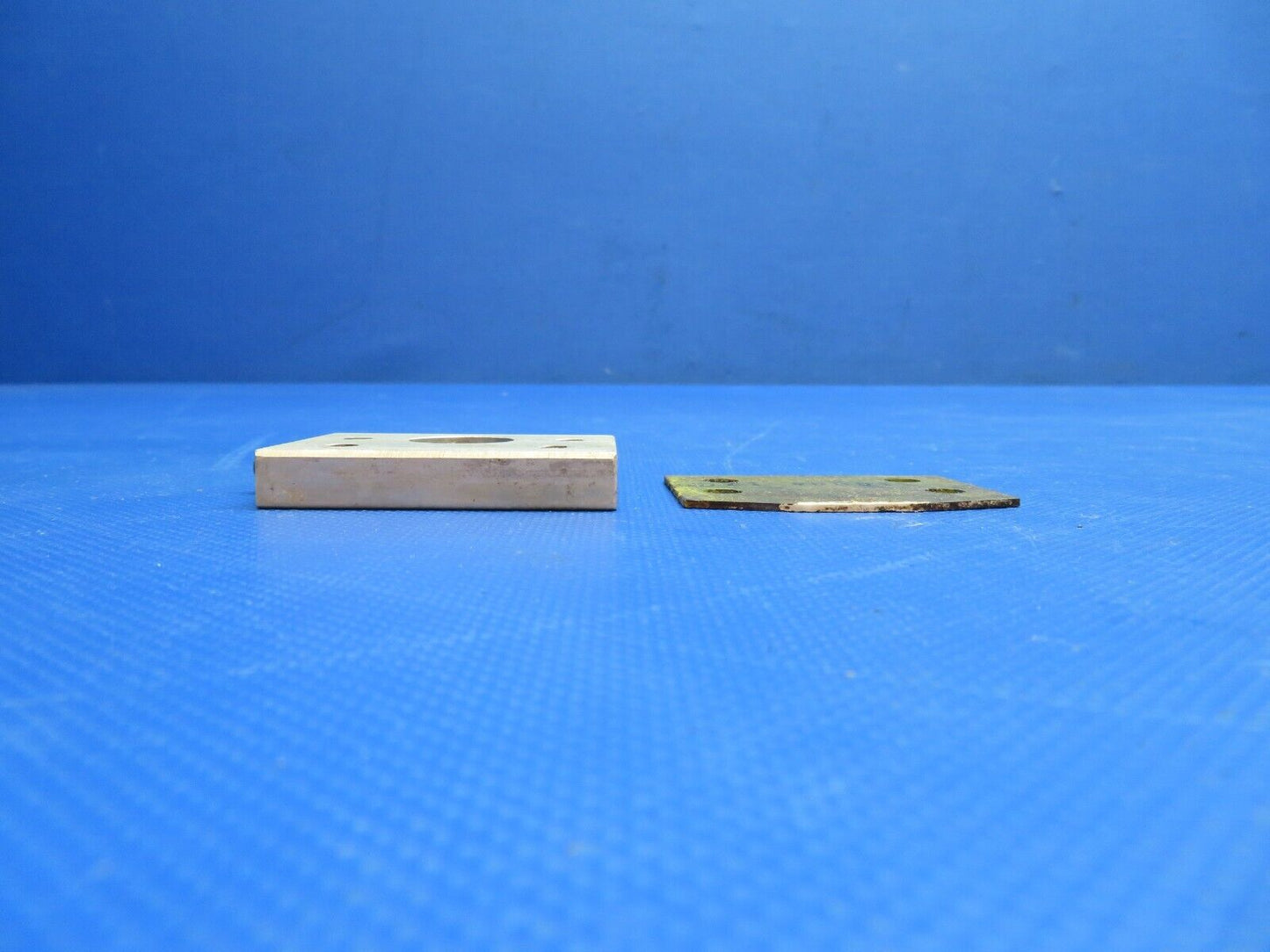Mooney M20E Main Gear Attach Bearing & Shim P/N 2257-7 (0824-1727)