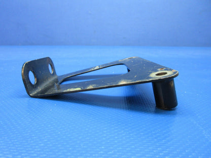 Piper PA-46 Lycoming TIO-540-AE2A Baffle Bracket P/N 85593-02 (1124-1385)4