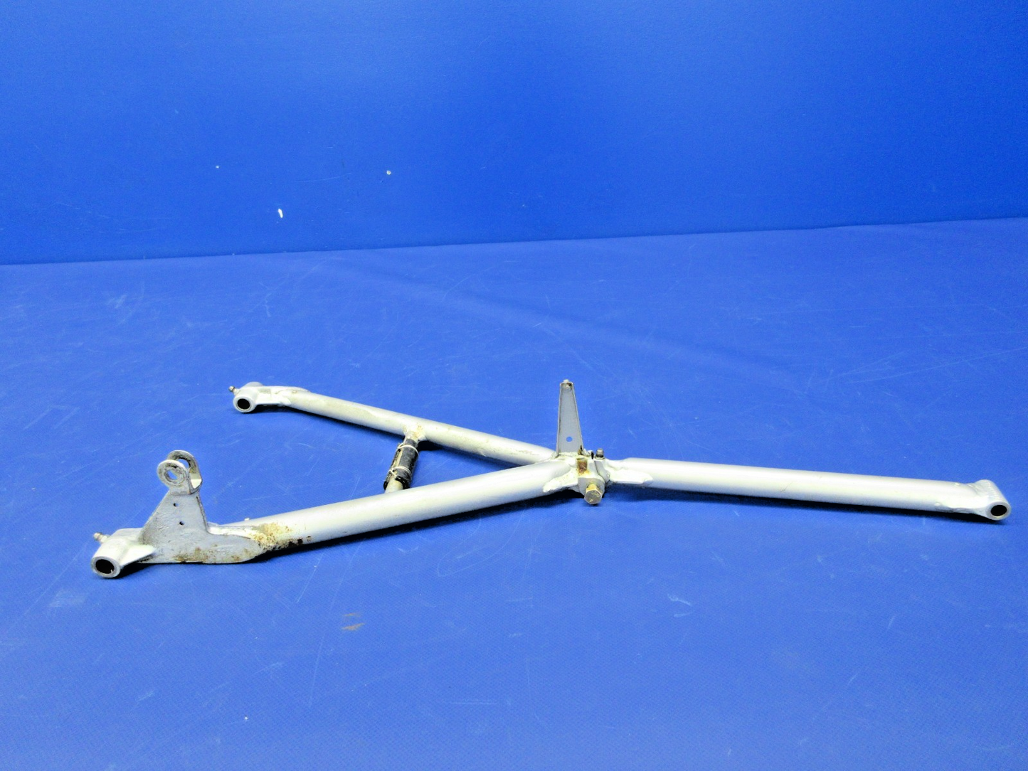 Beech D95A Travel Air Nose Gear Retract Drag Leg + Brace (0326-845)10