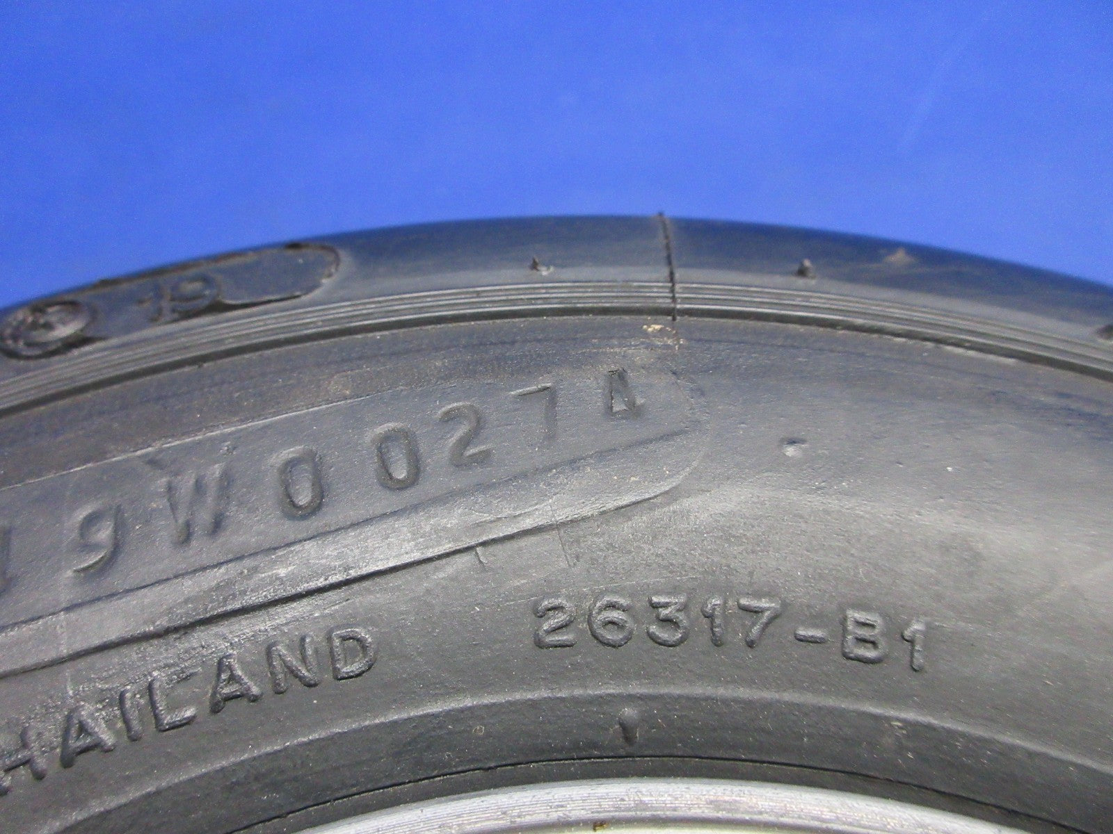Cirrus / Cleveland 40-75P 6.00-6 Main Wheel w/Tire 15x6.00-6 (0326-20195