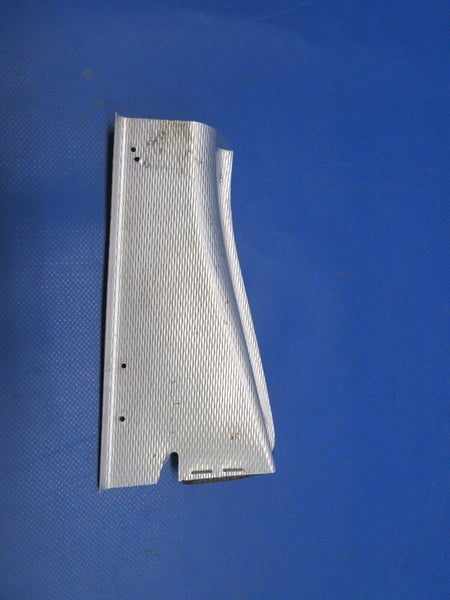 Piper PA-28-181 Archer Cabin Heat Floor Duct Assy RH Side  76219-01 (0624-953)