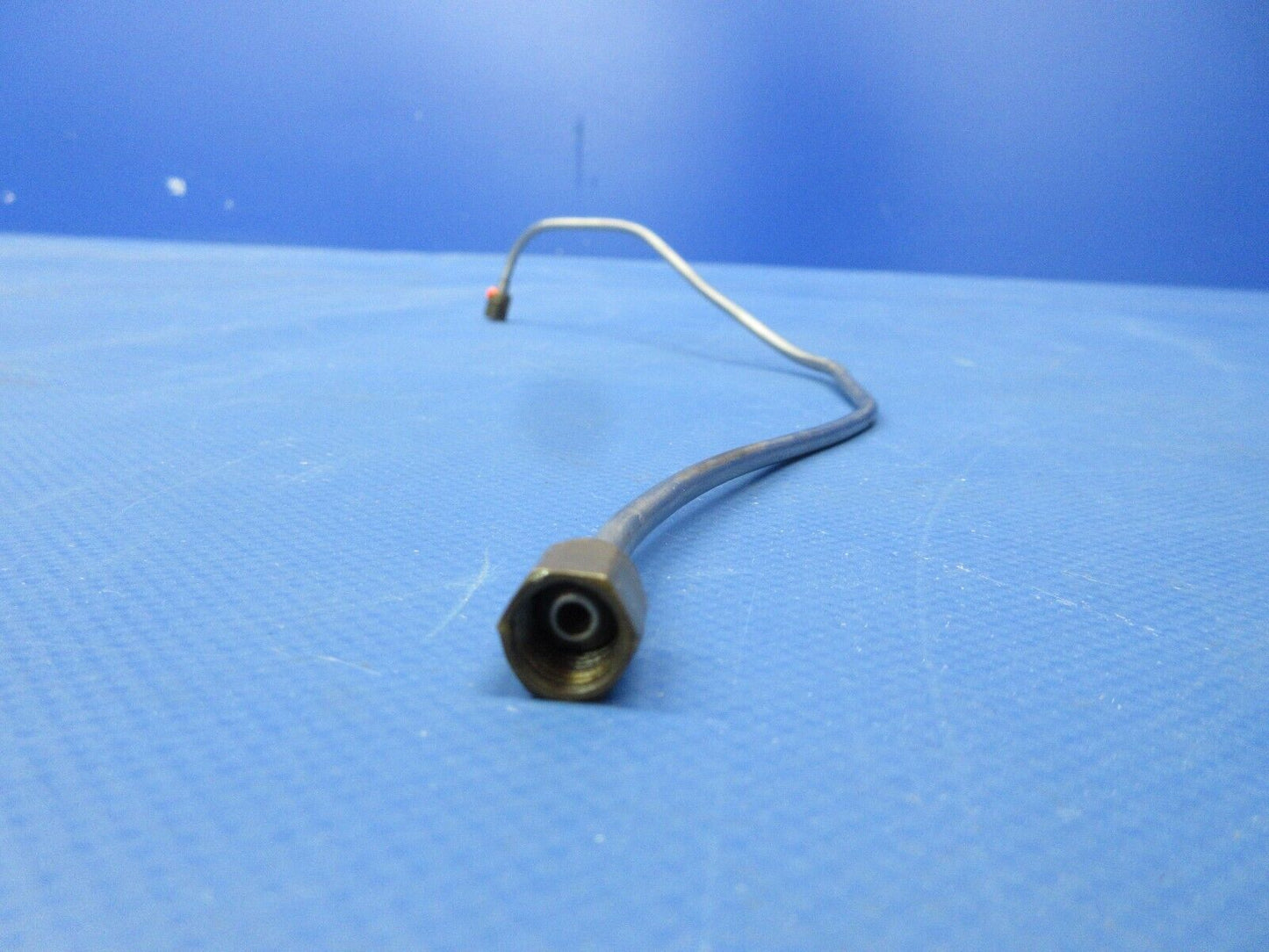 Continental TSIO-520-E9B Injection Line Bend Tube Assy P/N 636036-1 (0924-1232)