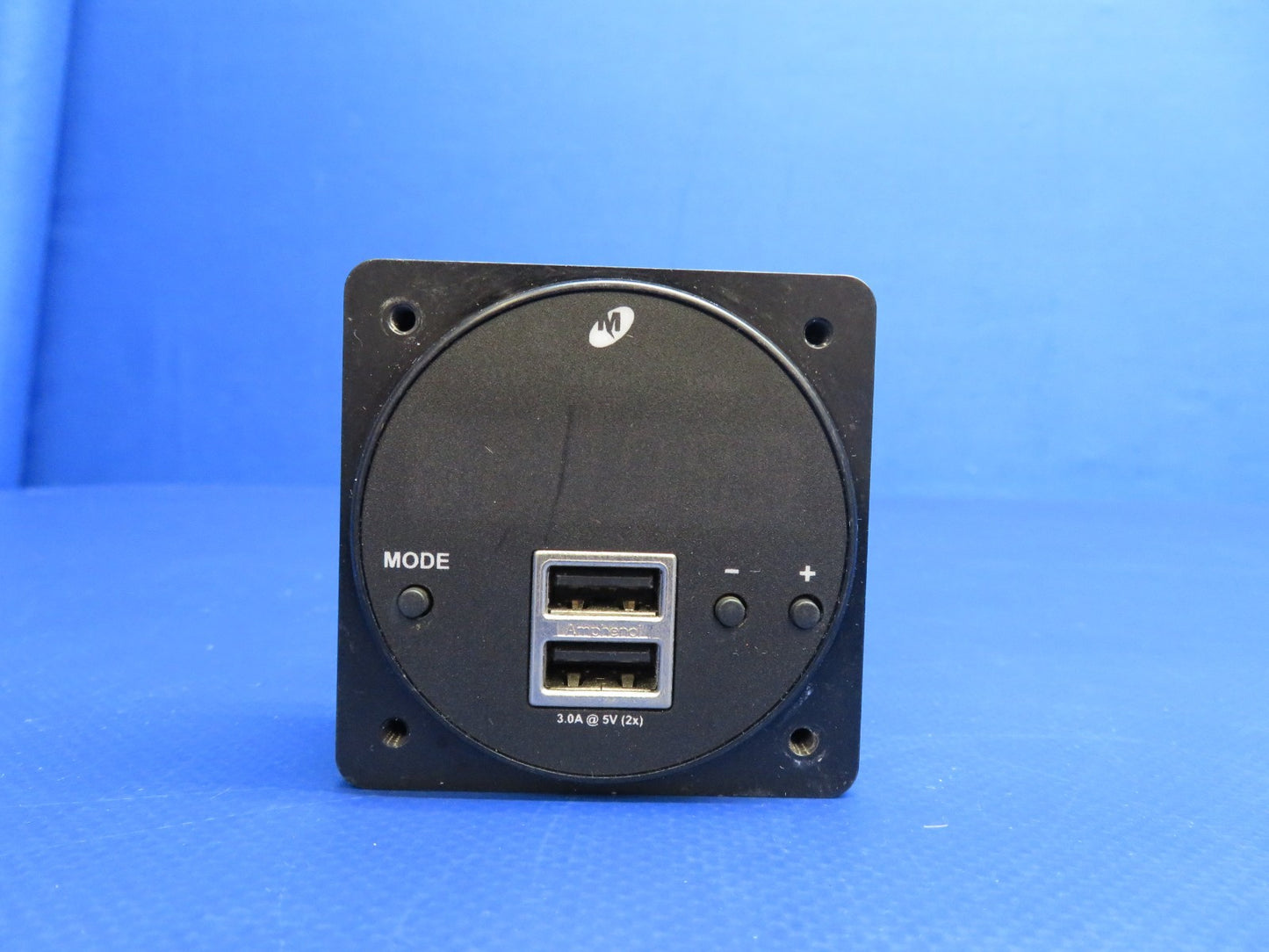 Mid-Cont. MD93H Digital Clock/USB Charge 10-32V 6420093-2 FOR PARTS (0226-1767)0