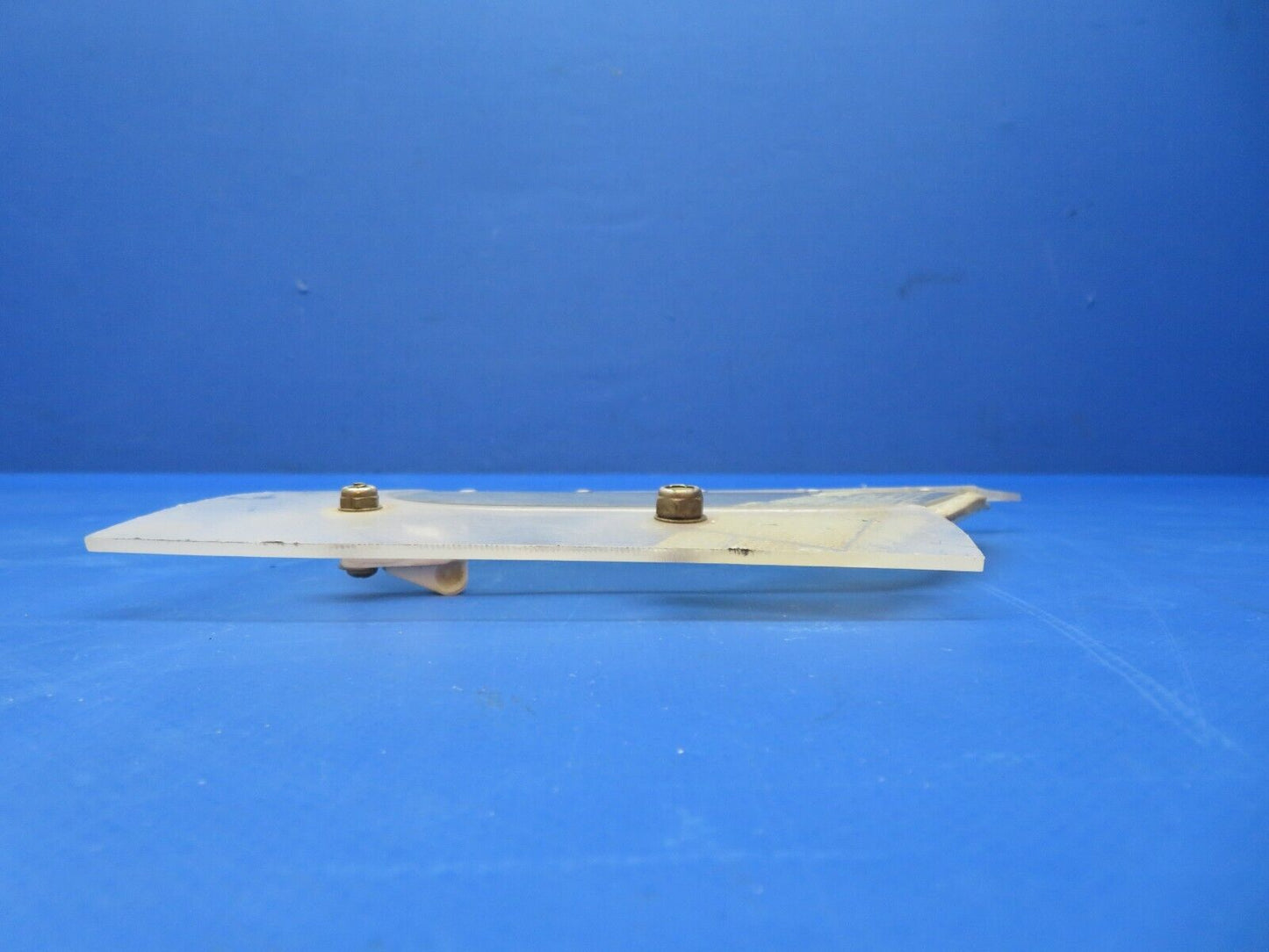Piper PA-28 Storm Window P/N 65896-00 (0723-348)