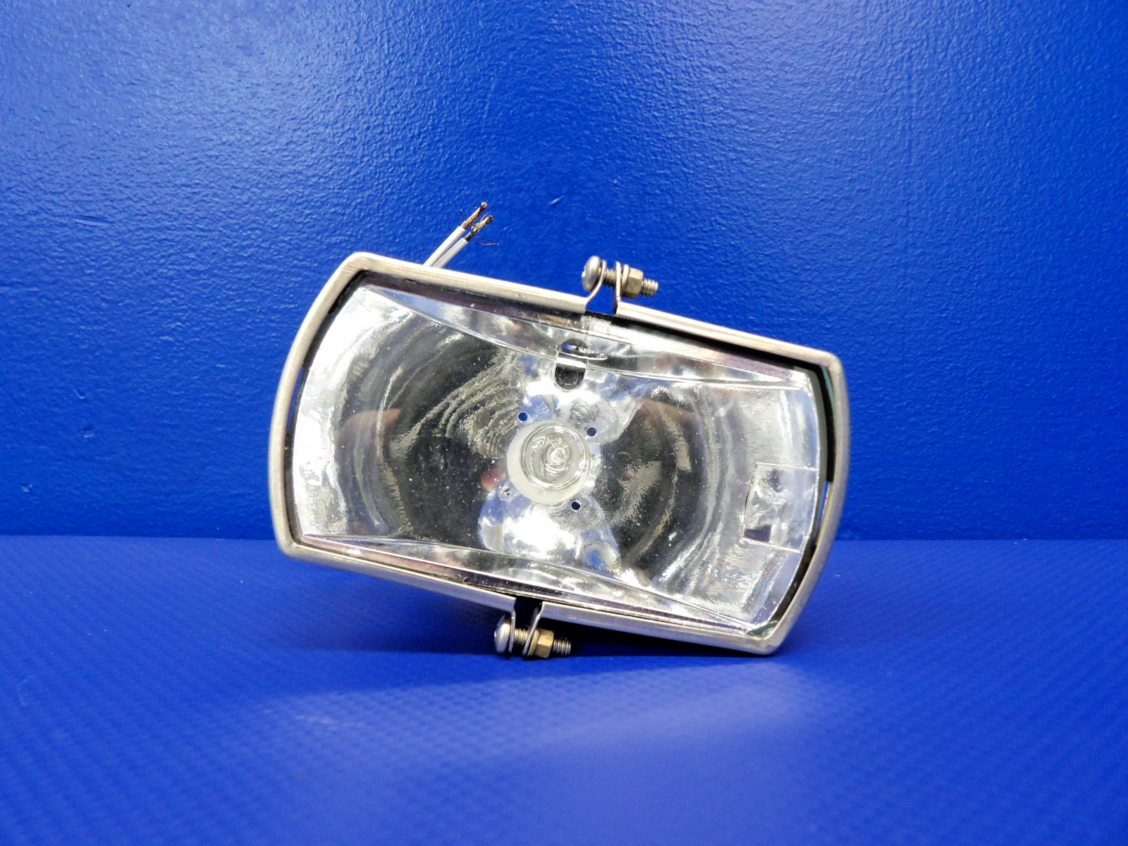 Whelen A775-EXP-28 LED Recognition Light 28V P/N 01-0770111-01 NOS (0426-1274)0
