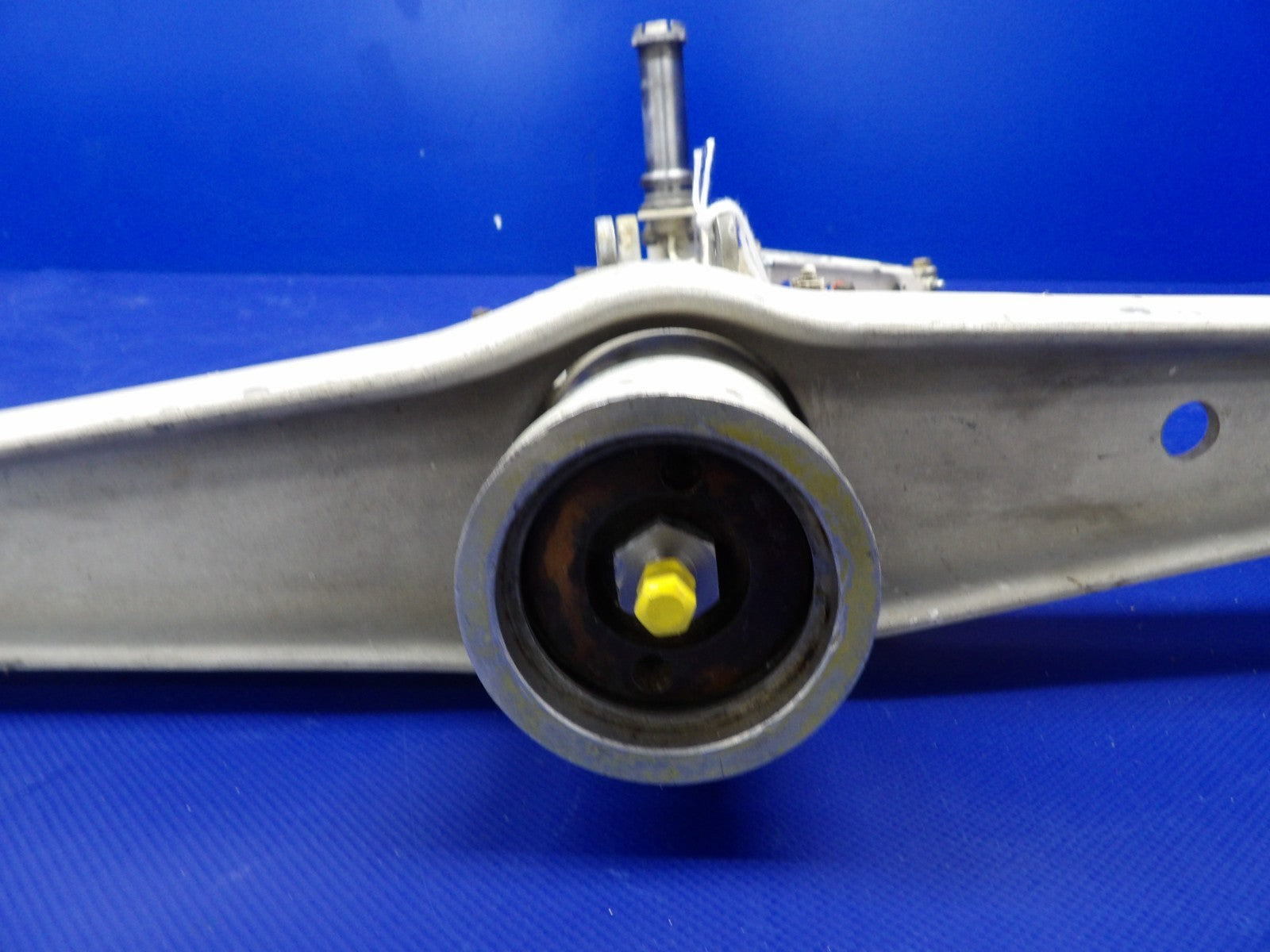 Beech D95A Travel Air Right Hand Main Gear P/N 95-810002-20 (0226-2046)8