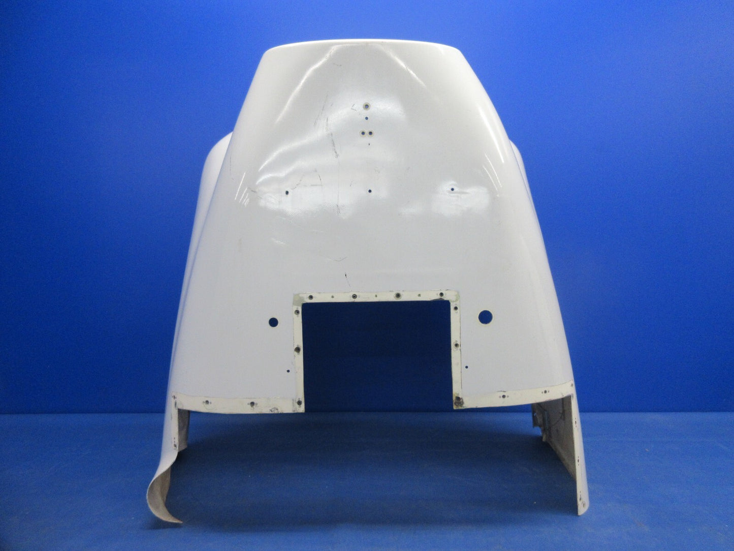 Piper PA-32R-301T Saratoga SP Bottom Engine Cowl P/N 98563-63 (1124-817)0