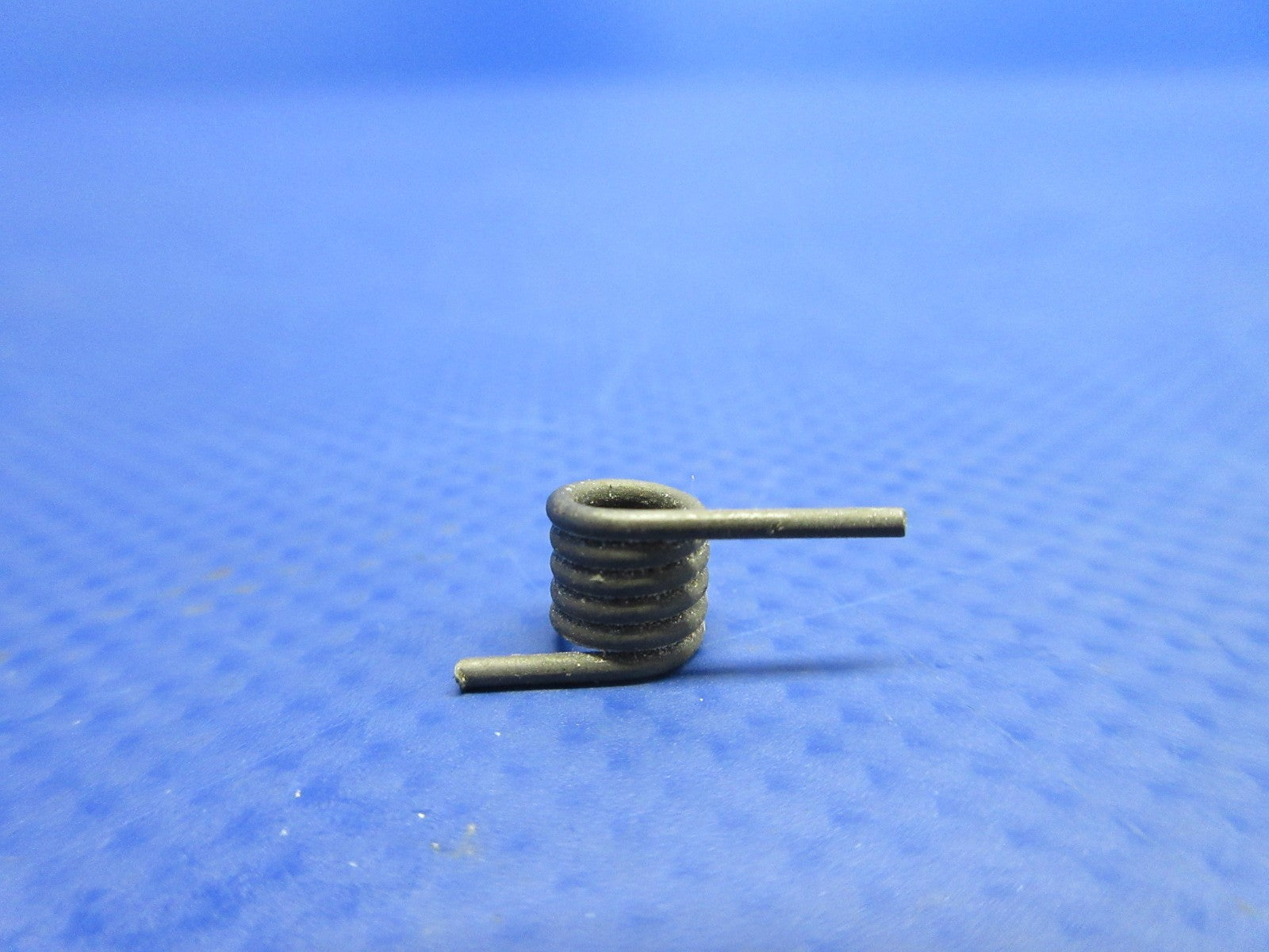 Cessna Cabin Door Latch Spring P/N 0417016-2 LOT OF 40 NOS (0426-720)7
