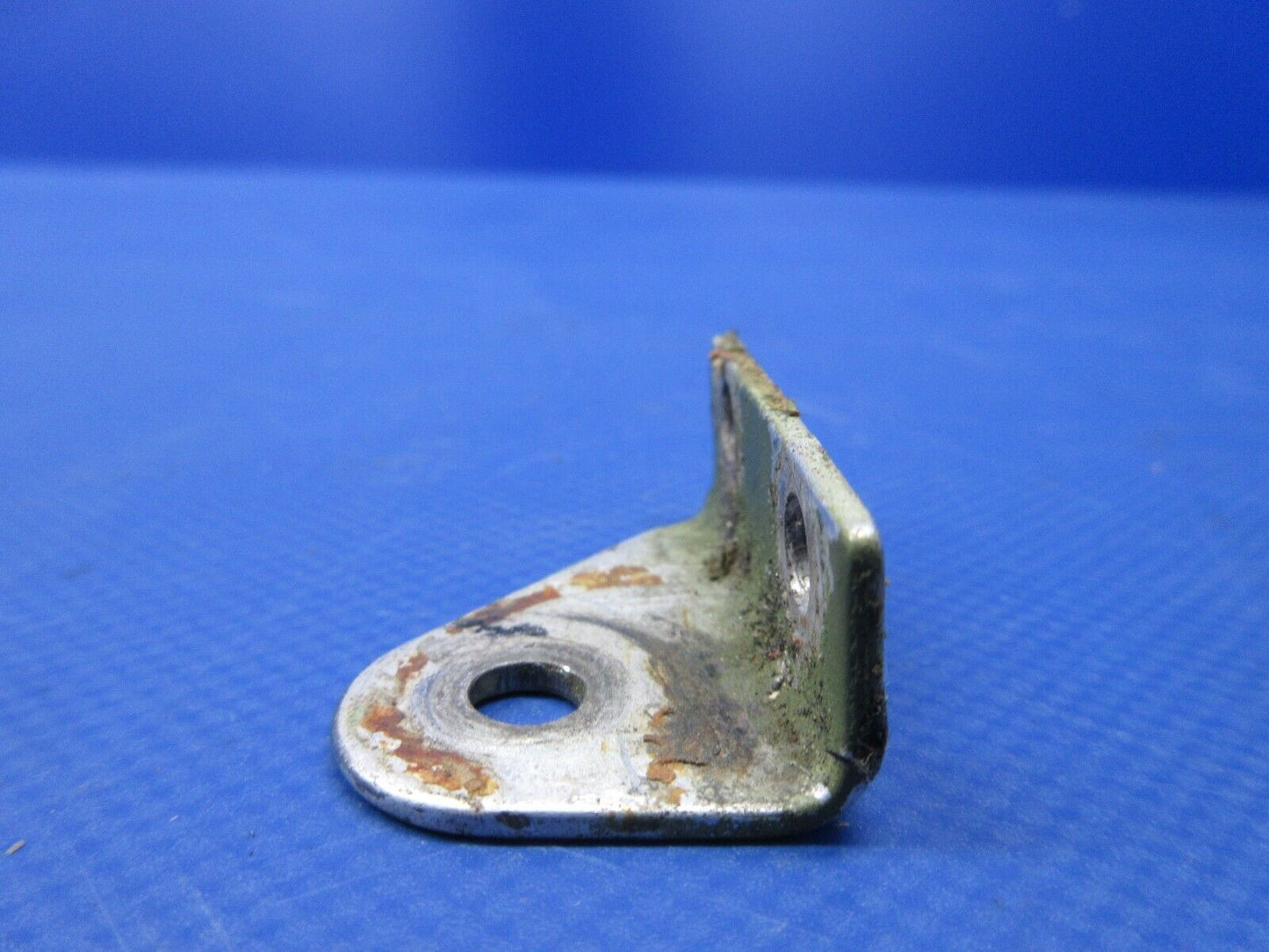 Cessna 180 Pilot Side Seat Belt Fitting INBD & OTBD P/N 0510205-7 (0524-1387)