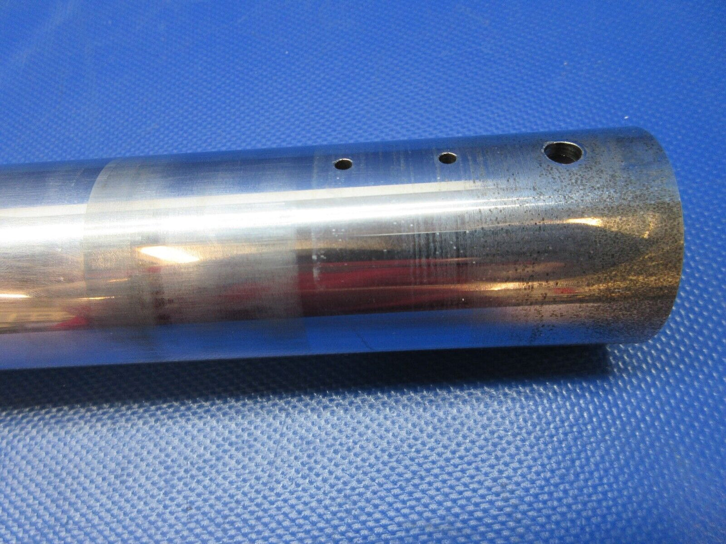 Piper PA-34-200T Seneca II Main Gear Strut, Fork & Axle P/N 67037-06(0924-1410)