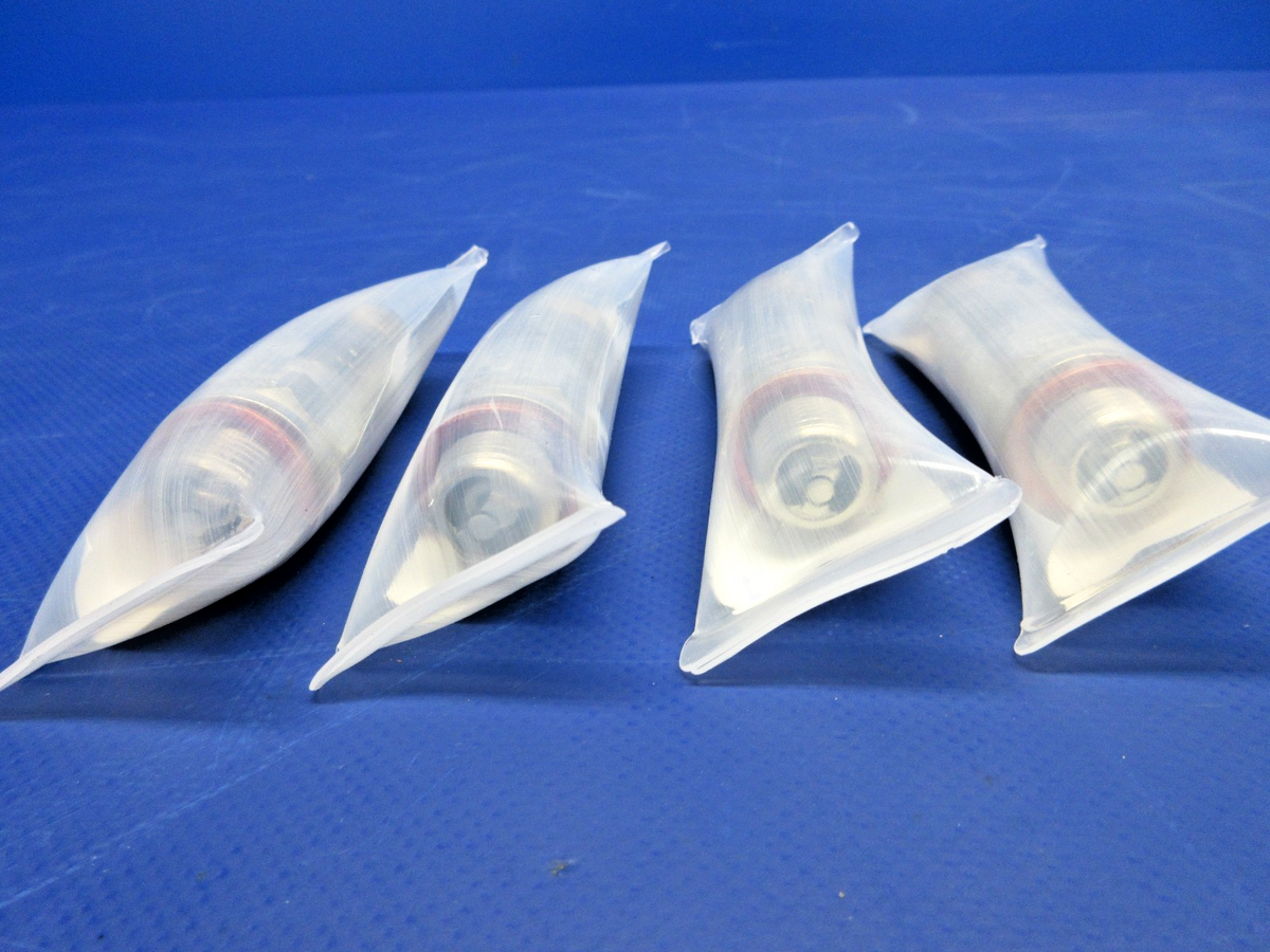 Tempest Spark Plug P/N URHM38E LOT OF 4 NOS (0826-854)14