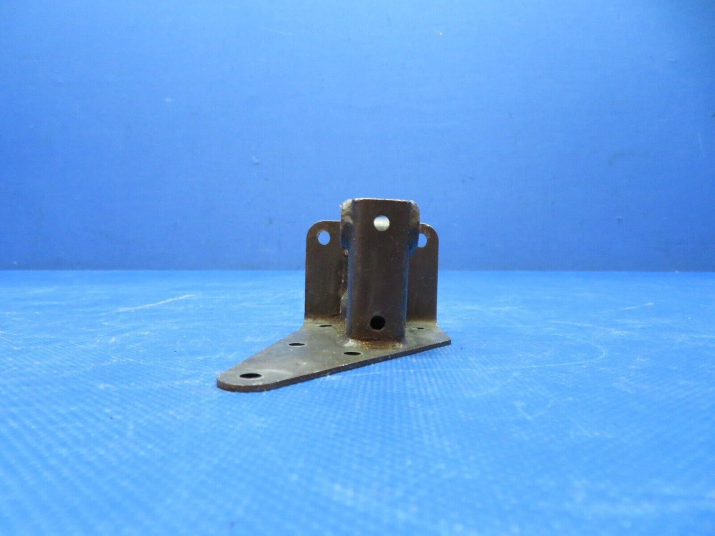 Cessna 337 / P337H Skymaster Upper Rear Door Latch Assy PN 1511408-16 (0824-196)