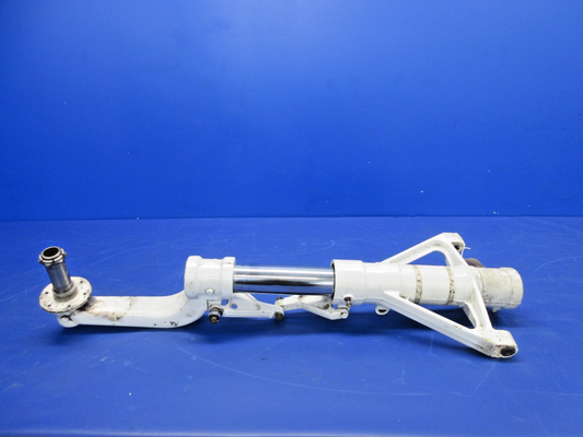 Piper PA-31T1 Cheyenne RH Main Gear Strut P/N 45504-09 (0626-2036)0